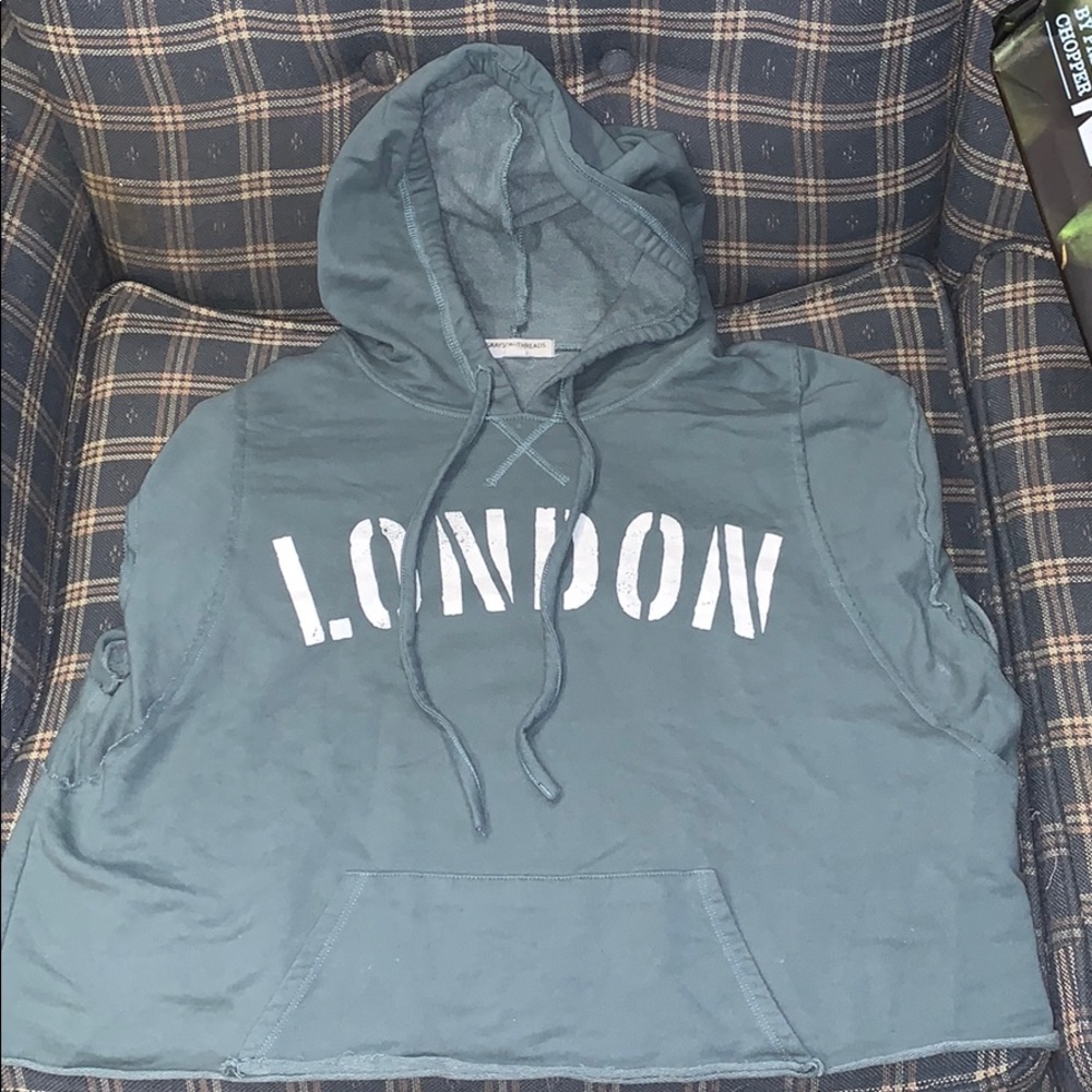 Crop top London short sleeve with hood